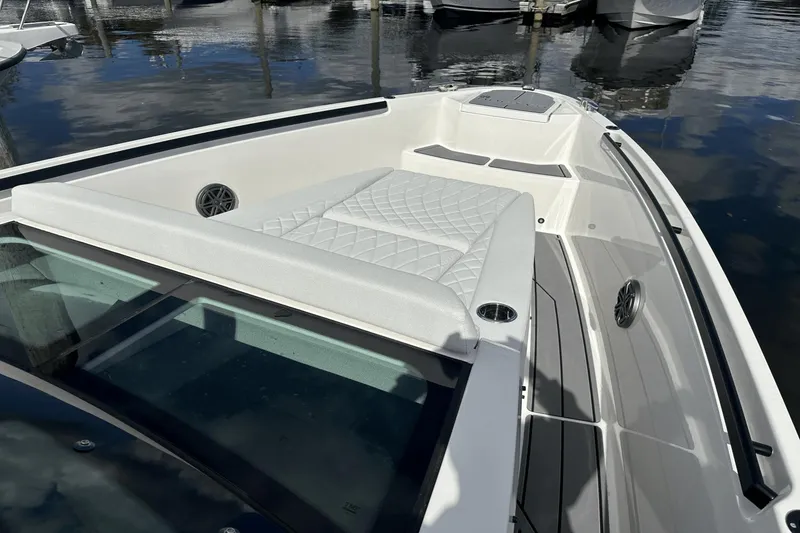 Slide: The Image of Saxdor 320 GTO 2025 - 29