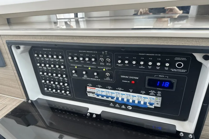 Slide: The Image of Saxdor 320 GTO 2025 - 36