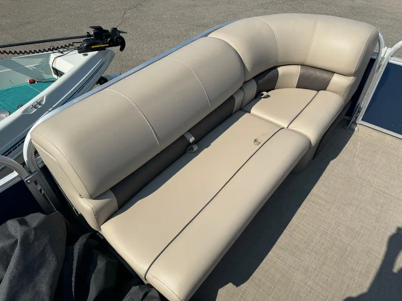 Slide: The Image of 2021 Sun Tracker Party Barge 20 DLX pontoon boat with beige seating. - 10