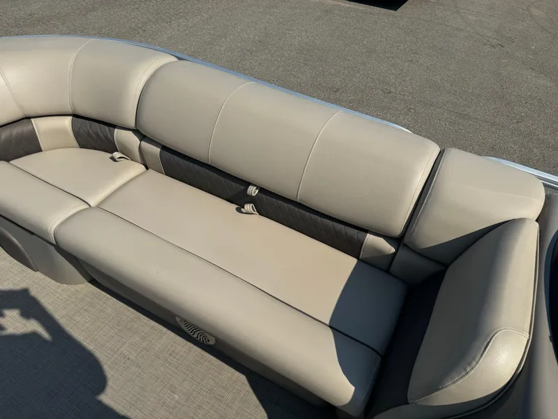 Slide: The Image of 2021 Sun Tracker Party Barge 20 DLX beige cushioned seating. - 9