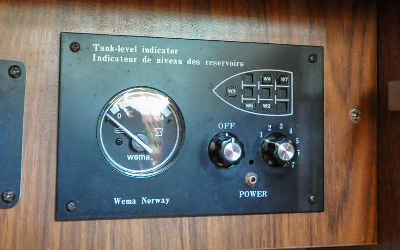 Slide: The Image of Hunter 45CC - Coralee - Navigation Station - Tank Tender - 107