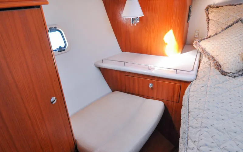 Slide: The Image of Hunter 45CC - Coralee - Aft Cabin - Side Table/Settee - 117