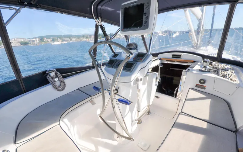 Slide: The Image of Hunter 45CC - Coralee - Cockpit - 12