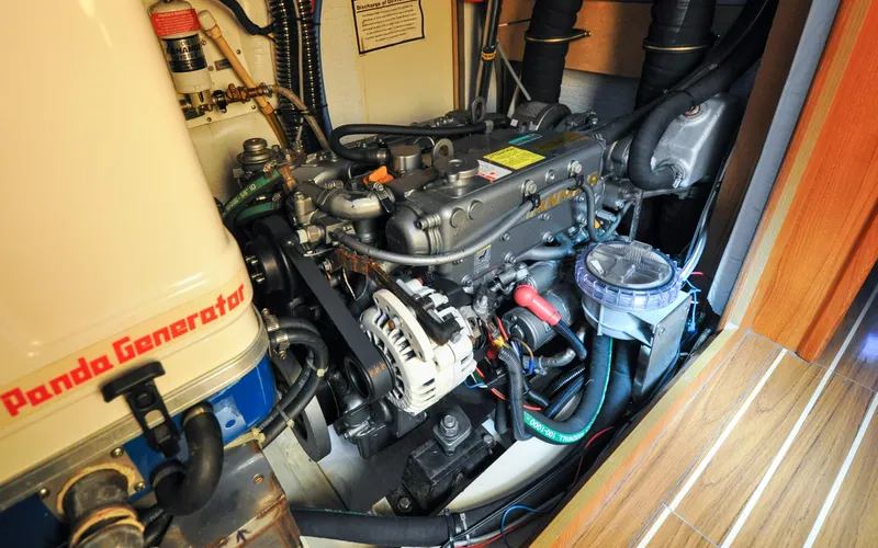 Slide: The Image of Hunter 45CC - Coralee - Engine Room - 134