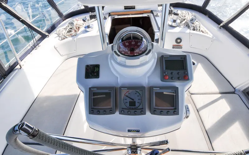 Slide: The Image of Hunter 45CC - Coralee - Cockpit - Helm Station - 16