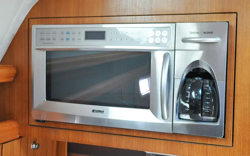 Slide: The Image of Hunter 45CC - Coralee - Galley - Microwave   - 60