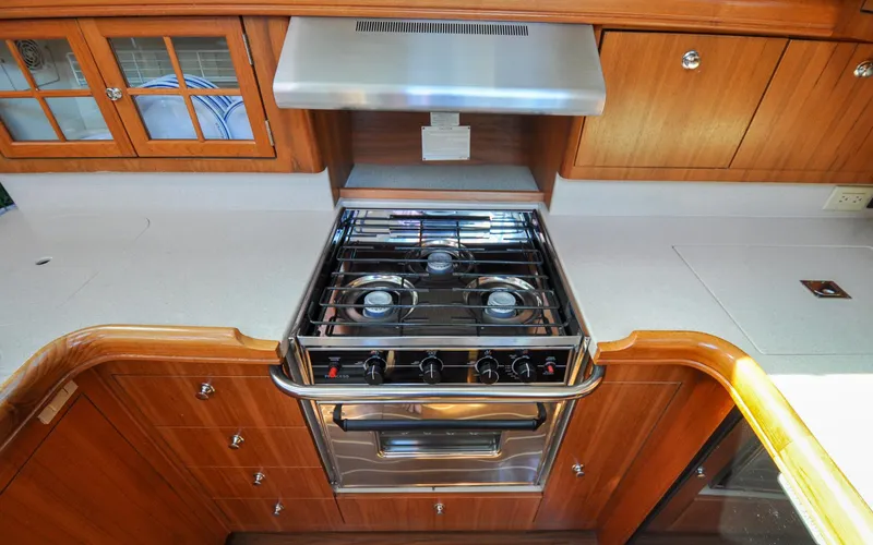 Slide: The Image of Hunter 45CC - Coralee - Galley - Stove - 65