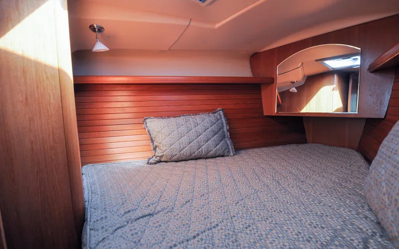 Slide: The Image of Hunter 45CC - Coralee - Forward Cabin - 84