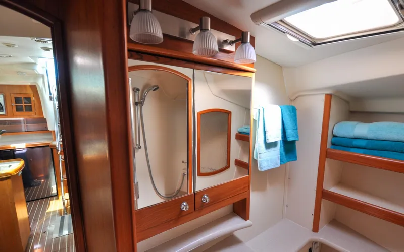 Slide: The Image of Hunter 45CC - Coralee - Forward Head - Vanity - 90