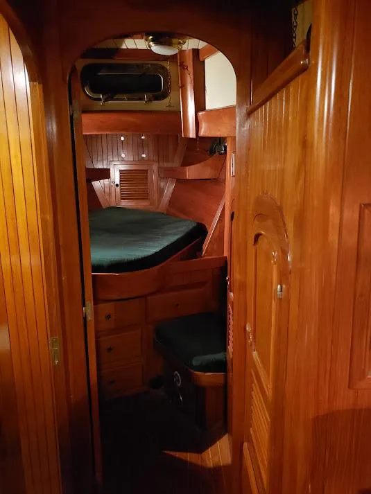 Slide: The Image of Forward main berth - 14