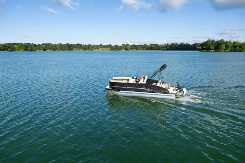 Slide: The Image of Harris Cruiser 230 2025 - 2