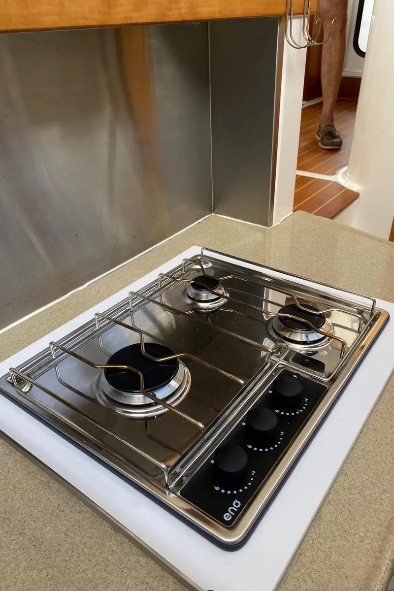 Slide: The Image of Control panel and outlets inside a 2008 PDQ MV-41 boat cabin. - 24