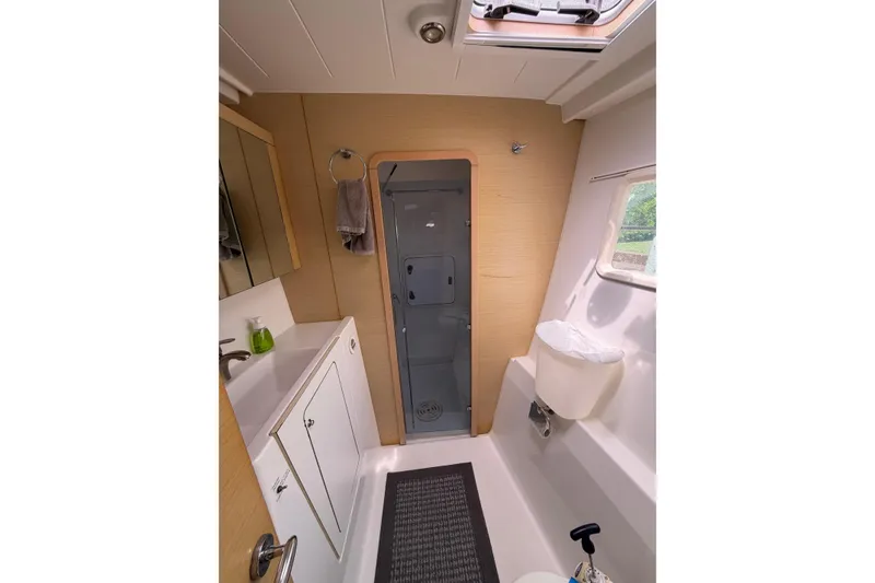 Slide: The Image of Lagoon 400 owner's version 2010 - 56