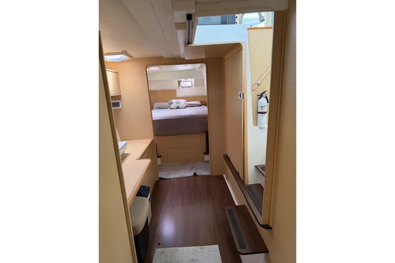 Slide: The Image of Lagoon 400 owner's version 2010 - 58