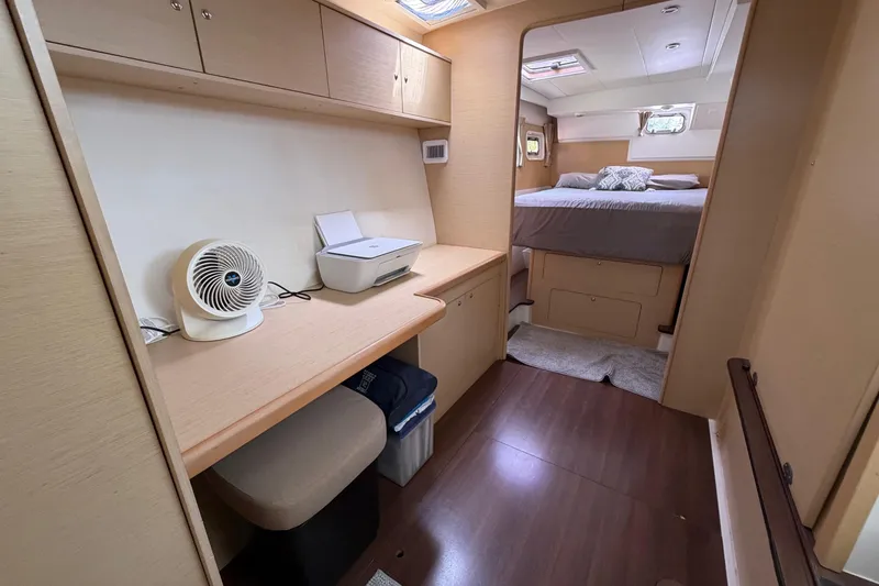 Slide: The Image of Lagoon 400 owner's version 2010 - 59