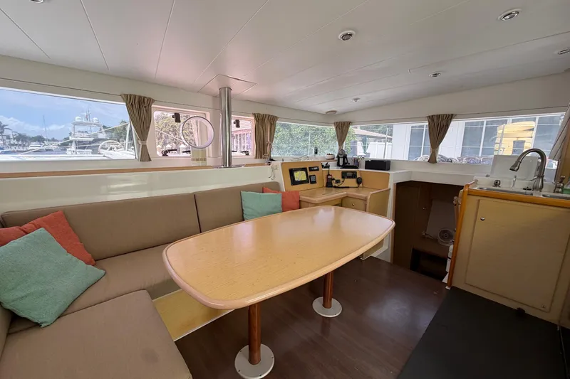 Slide: The Image of Lagoon 400 owner's version 2010 - 62