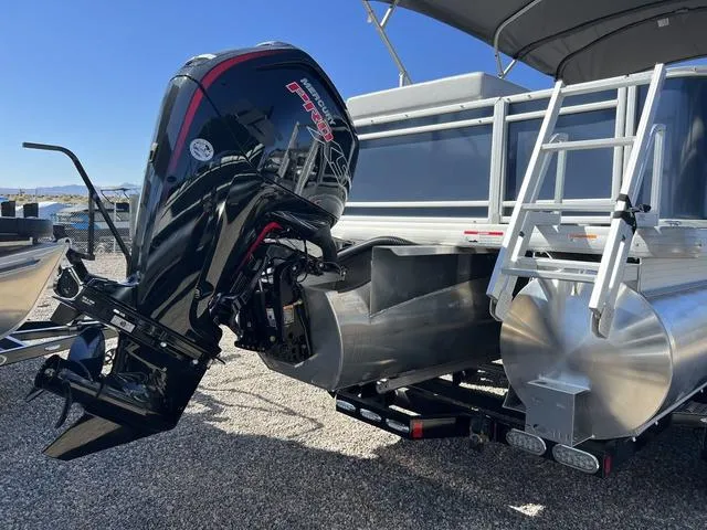 Slide: The Image of Godfrey SW2086C 2024 - 9