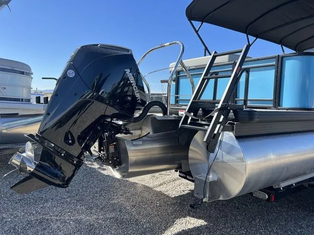 Slide: The Image of Godfrey SW2286C 2024 - 10