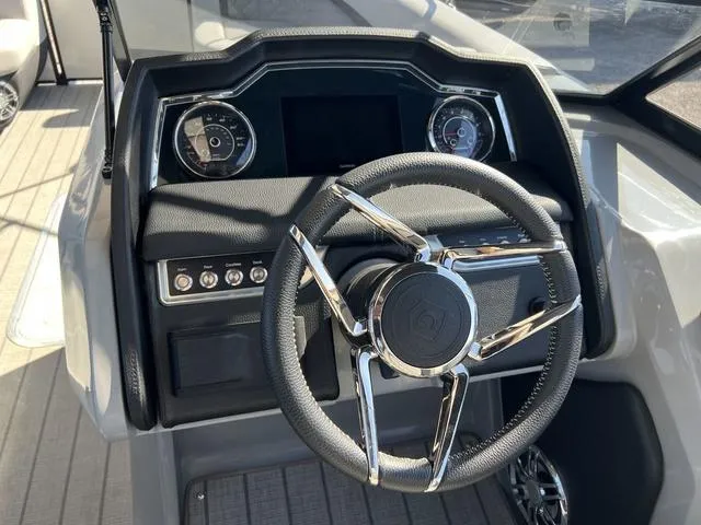 Slide: The Image of Godfrey AquaPatio 255 SBW 2023 - 8