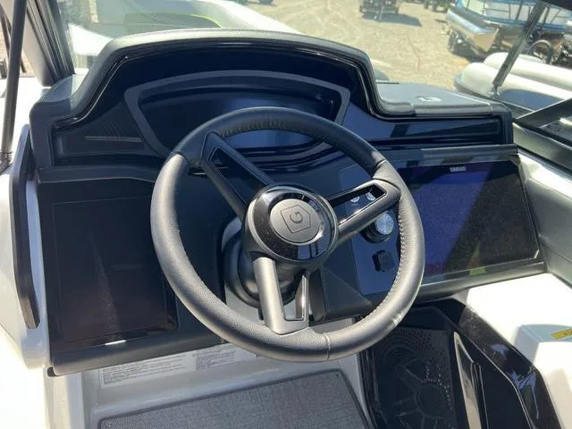 Slide: The Image of Godfrey XP 2700 W 2024 - 6