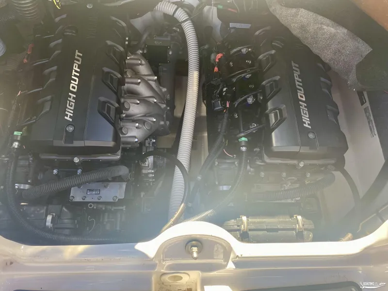 Slide: The Image of 2017 Yamaha Boats 242X twin high output engines in engine compartment. - 9