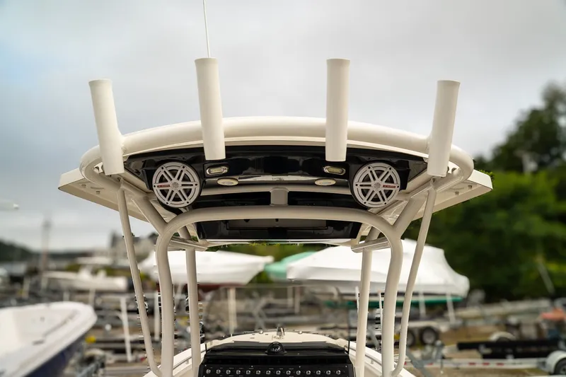 Slide: The Image of Wellcraft 222 Scarab Offshore 2017 - 11