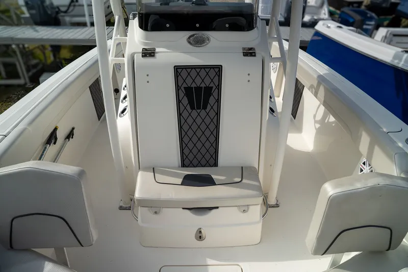 Slide: The Image of Wellcraft 222 Scarab Offshore 2017 - 19