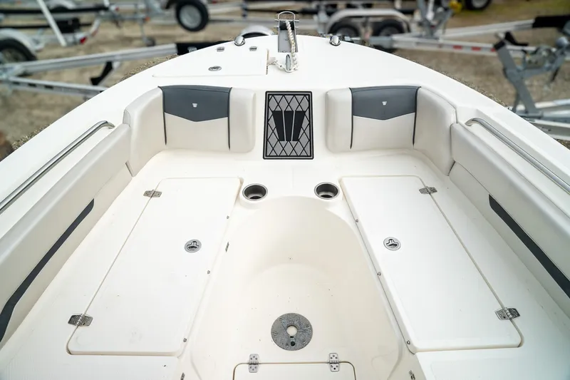 Slide: The Image of Wellcraft 222 Scarab Offshore 2017 - 21