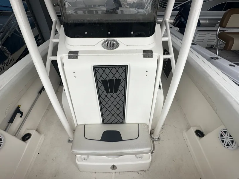 Slide: The Image of Wellcraft 222 Scarab Offshore 2017 - 24