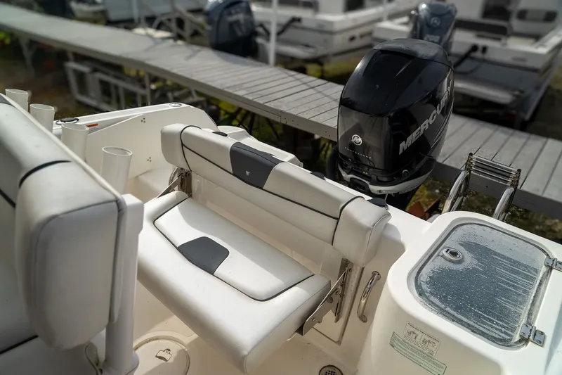 Slide: The Image of Wellcraft 222 Scarab Offshore 2017 - 28