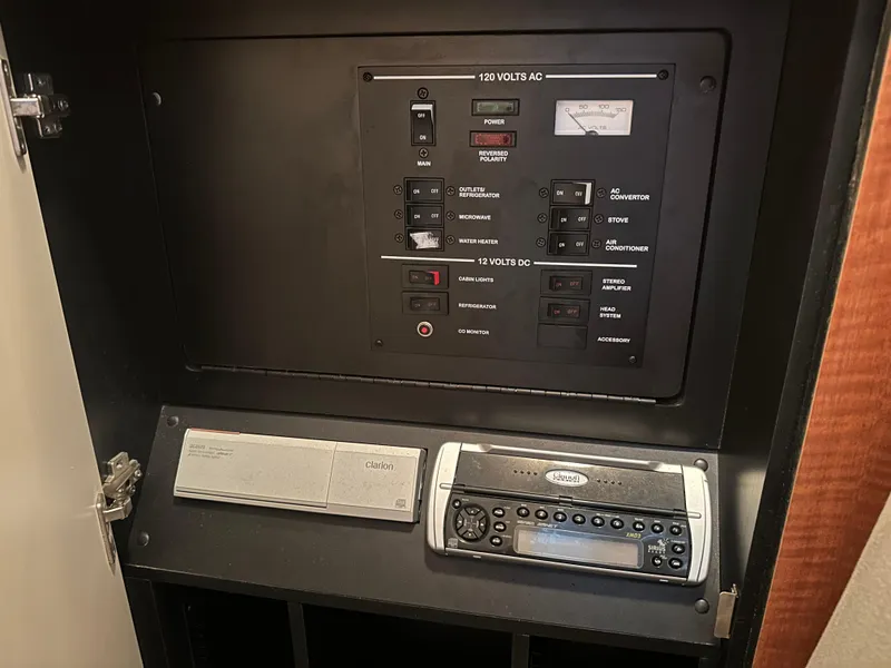 Slide: The Image of Stereo CD DVD - 12