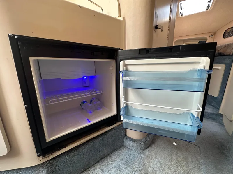 Slide: The Image of Sea Ray 300 Sundancer 1996 - 17