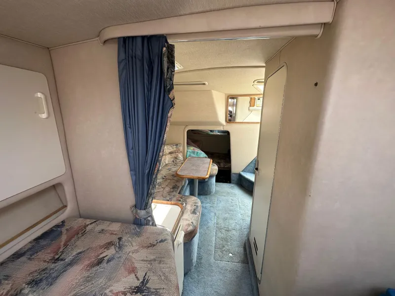 Slide: The Image of Sea Ray 300 Sundancer 1996 - 22