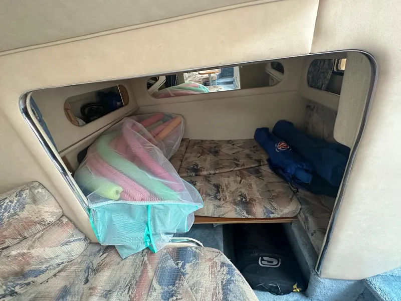 Slide: The Image of Sea Ray 300 Sundancer 1996 - 23