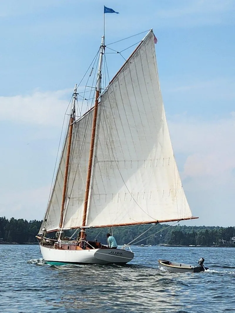 Slide: The Image of Custom John Alden Malabar II 1996 - 52