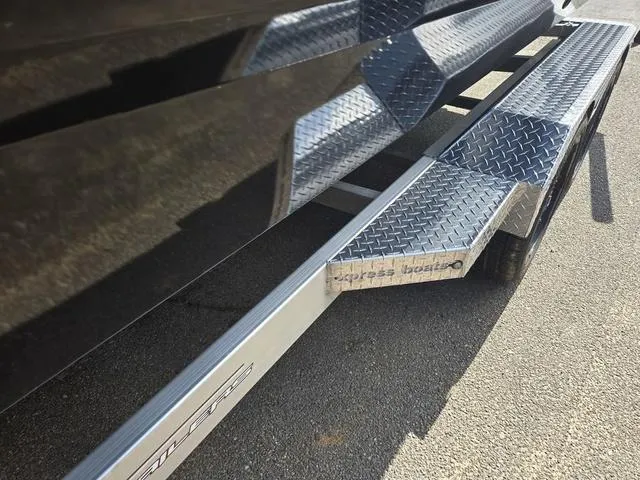 Slide: The Image of Xpress X23B 2025 - 25