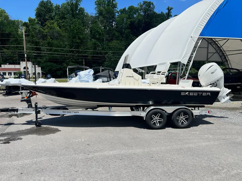 Slide: The Image of Skeeter SX221 2025 - 23