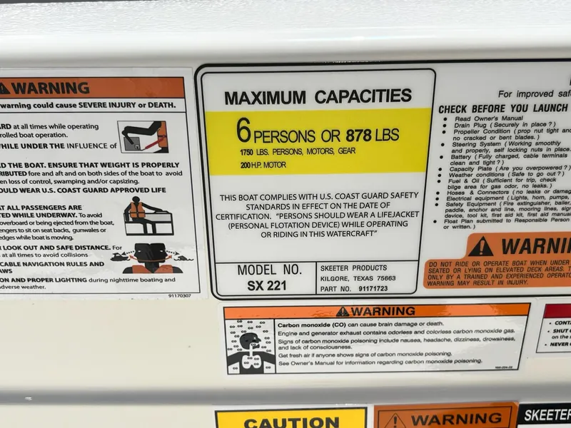 Slide: The Image of Skeeter SX221 2025 - 46