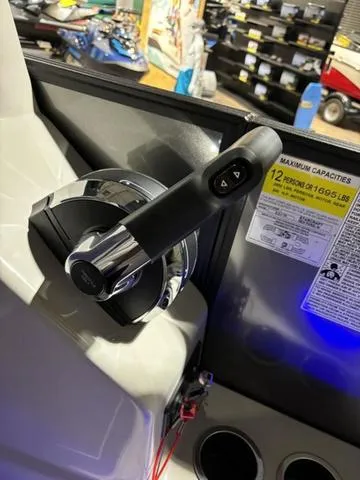 Slide: The Image of Starcraft SLS 3 Pontoon 2025 - 12