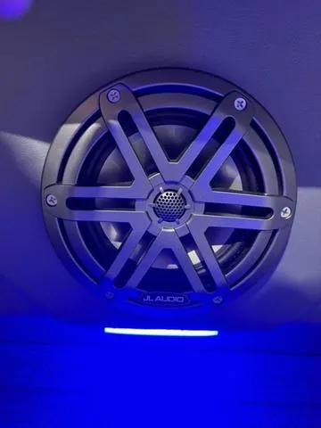 Slide: The Image of Starcraft SLS 3 Pontoon 2025 - 15