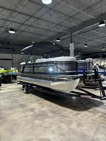 Slide: The Image of Starcraft SLS 3 Pontoon 2025 - 28