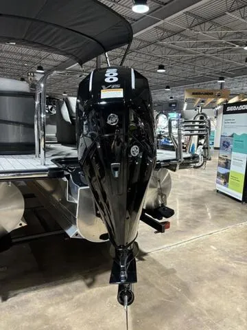 Slide: The Image of Starcraft SLS 3 Pontoon 2025 - 30