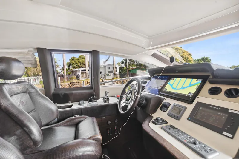 Slide: The Image of Azimut 70 2013 - 64