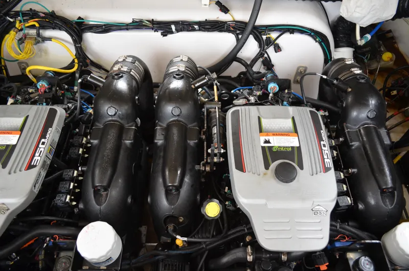 Slide: The Image of Four Winns H310 2013 - 60