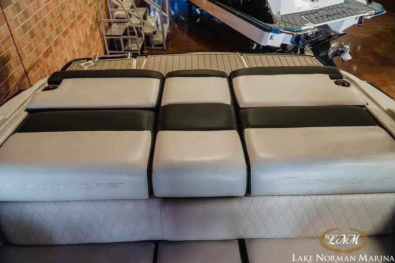Slide: The Image of 2022 Crownline 220 SS SURF boat interior at Lake Norman Marina. - 15