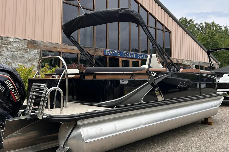 Slide: The Image of 2024 Avalon LSZ Entertainer 23' pontoon boat at Fay's Boat Sales. - 4