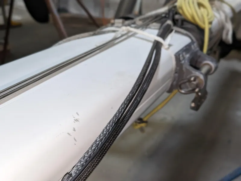 Slide: The Image of Tartan 3500 Highlander - 14