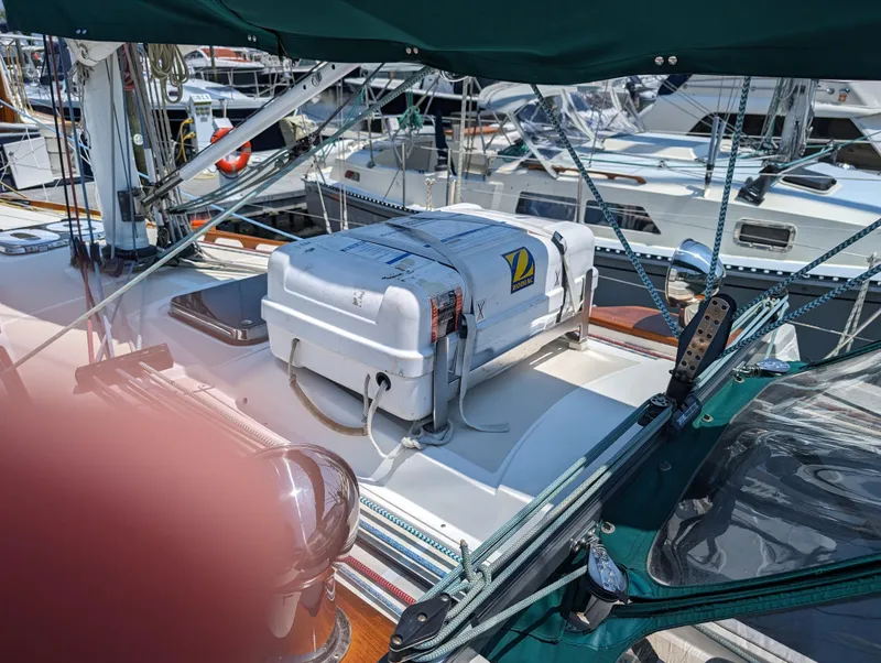 Slide: The Image of Tartan 3500 Highlander - 34