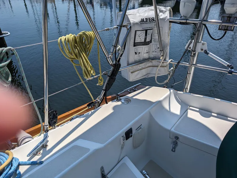 Slide: The Image of Tartan 3500 Highlander - 41