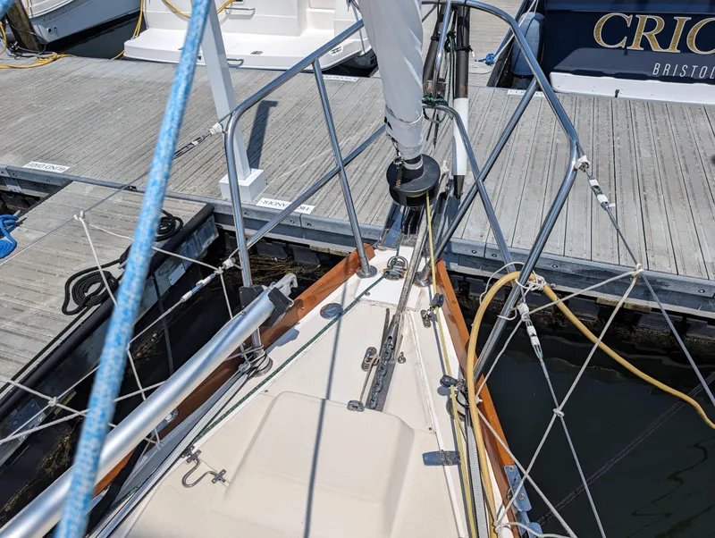 Slide: The Image of Tartan 3500 Highlander - 43